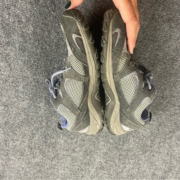 MERRELL Women’s Nova Ventilator Castle Rock Hiking Trail Shoes grey/purple 8.5 - Picture 4 of 11